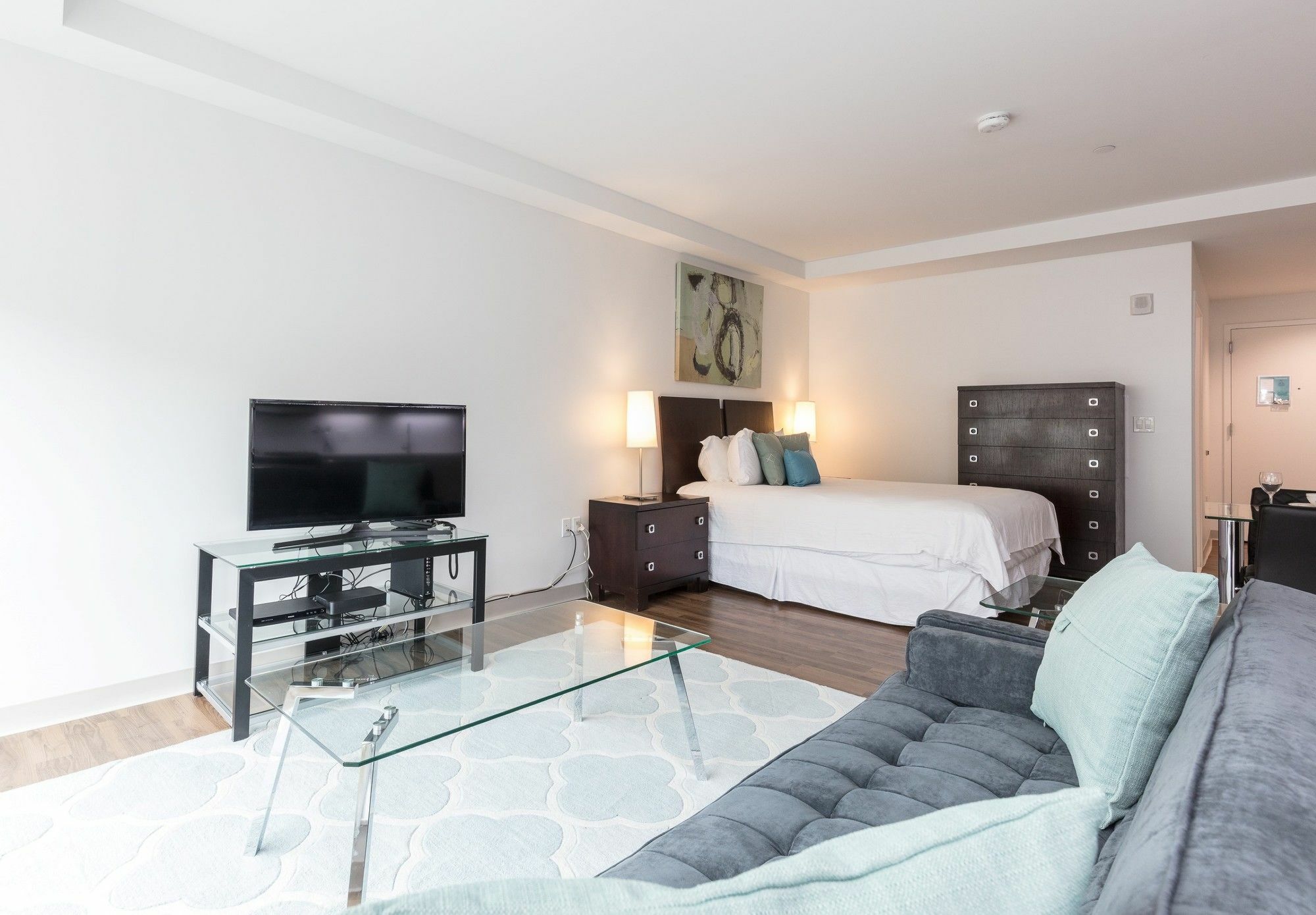 Global Luxury Suites At Longwood Бруклін Екстер'єр фото